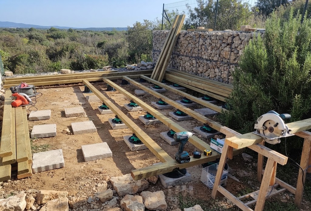 Terrasse sur plots avant